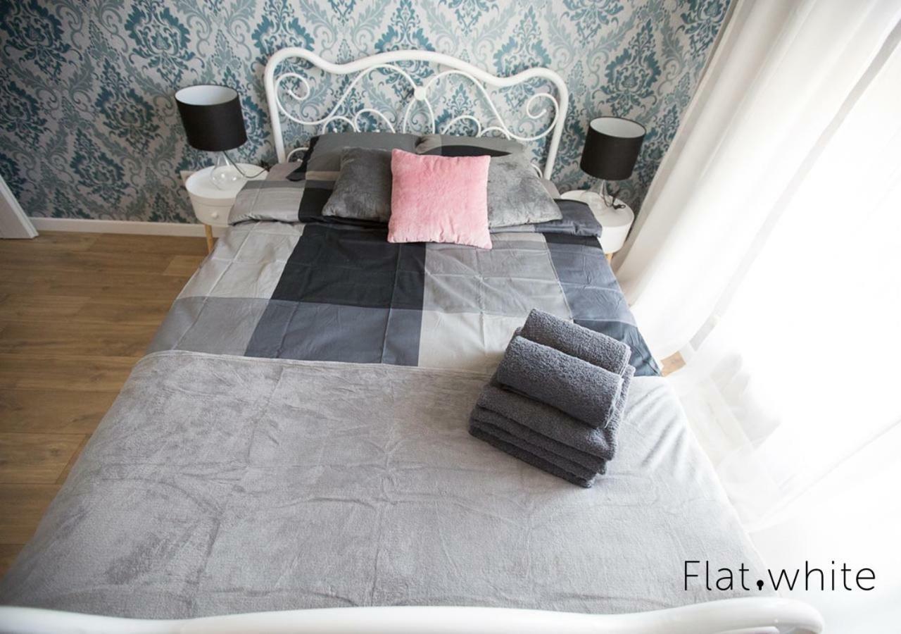 Apartamenty Flat White Zamkowa 4-6 Зелена Гура Екстер'єр фото